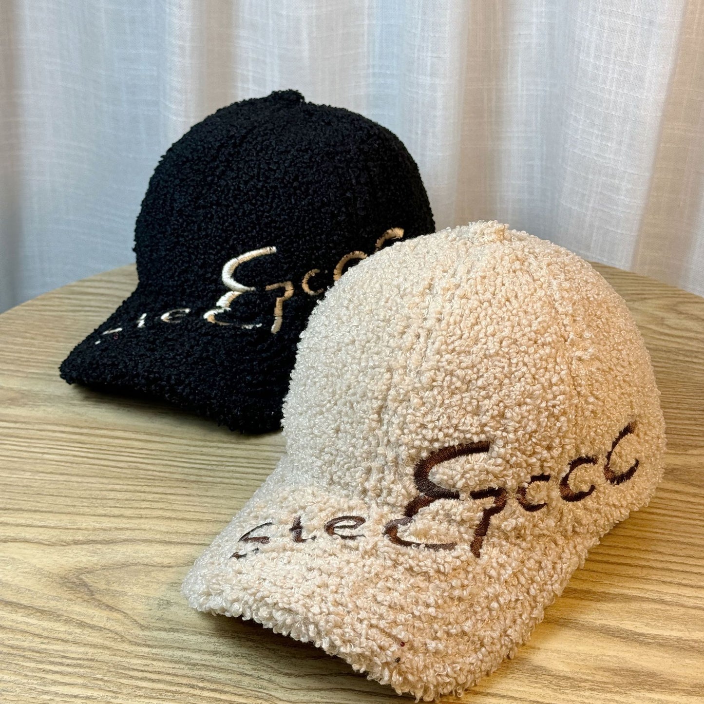 Outdoor Upgrade Warm Lamb Fur Makes Face Look Small Embroidered Letters Peaked Cap