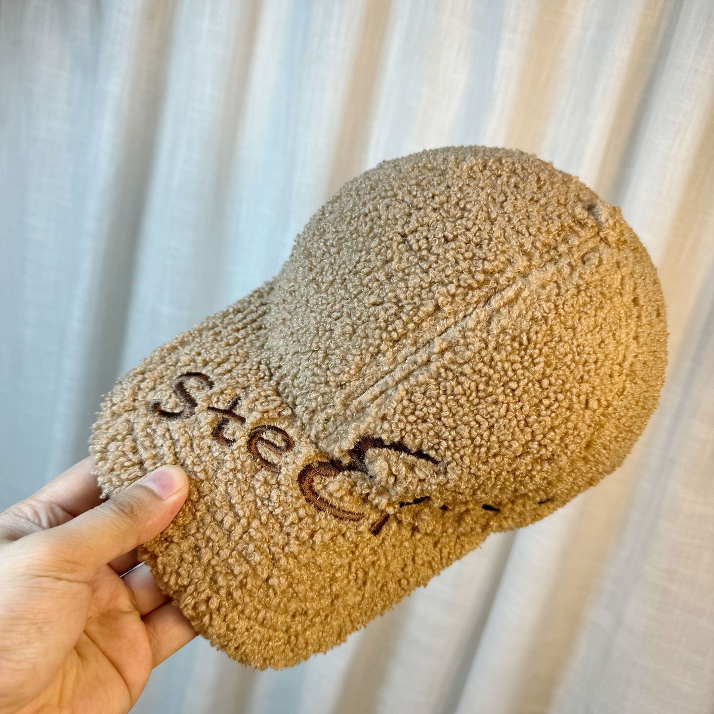 Outdoor Upgrade Warm Lamb Fur Makes Face Look Small Embroidered Letters Peaked Cap