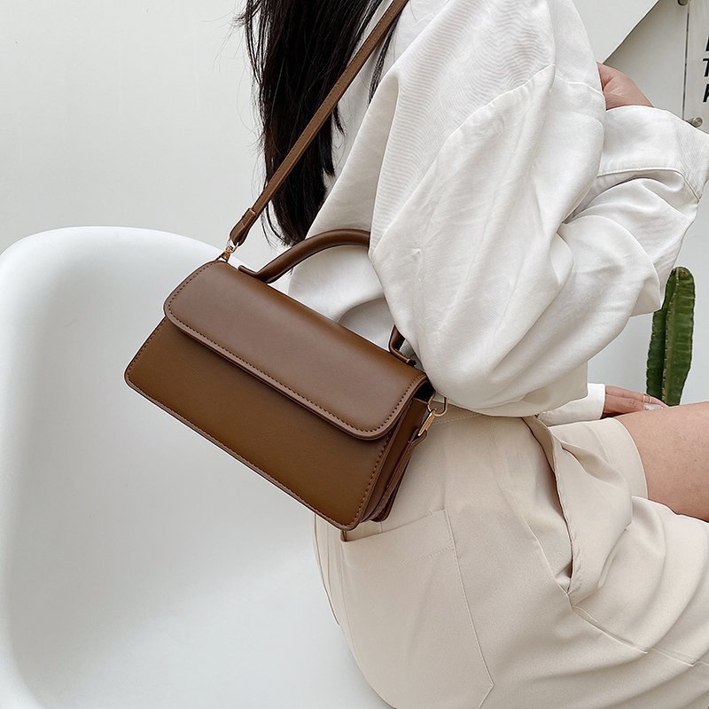 Retro Textured Solid Color Simple Handheld Versatile Shoulder Bag